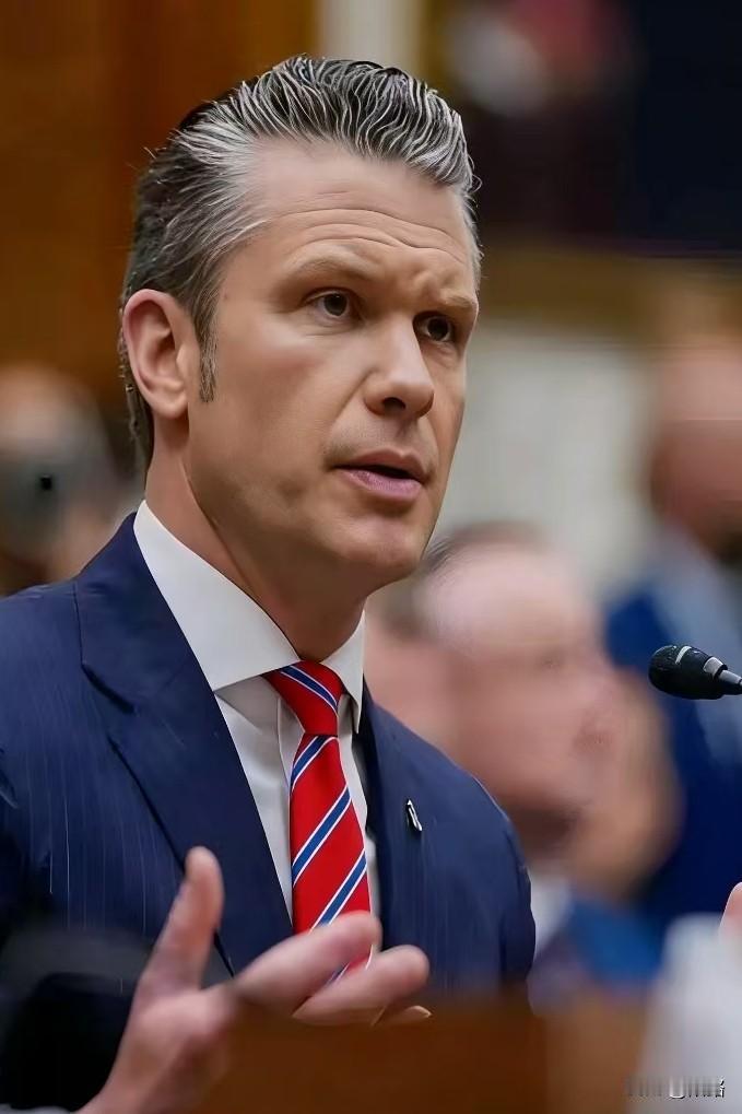 12月3日，财联社电！美国防长赫格塞思突然宣布，五角大楼砸10亿美元，要狂买几十