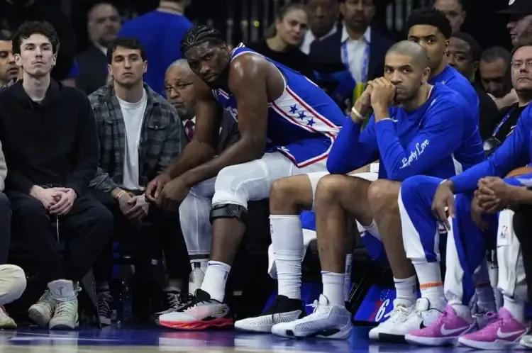 还得是恩比德，战胜卡位战对手热火，有希望冲进东部前六了。
第一，恩比德复出第二场