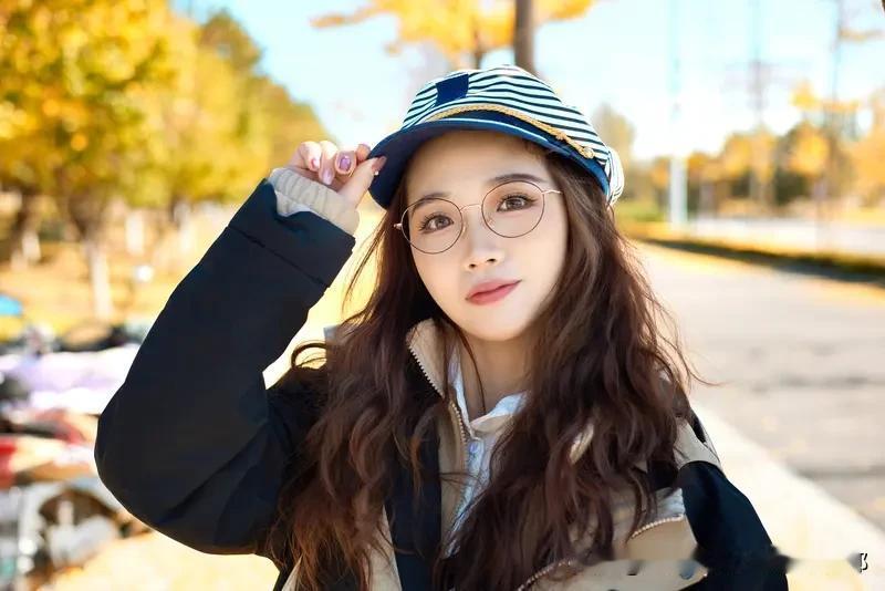 今天面试遇到个姑娘，聊到离职原因真是把我气坏了！

她说去年上半年爷爷去世请了三