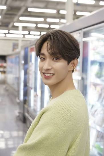 李硕珉崔韩率入伍📢宝子们，DK和Vernon要入伍了...虽有不舍，但会乖乖等
