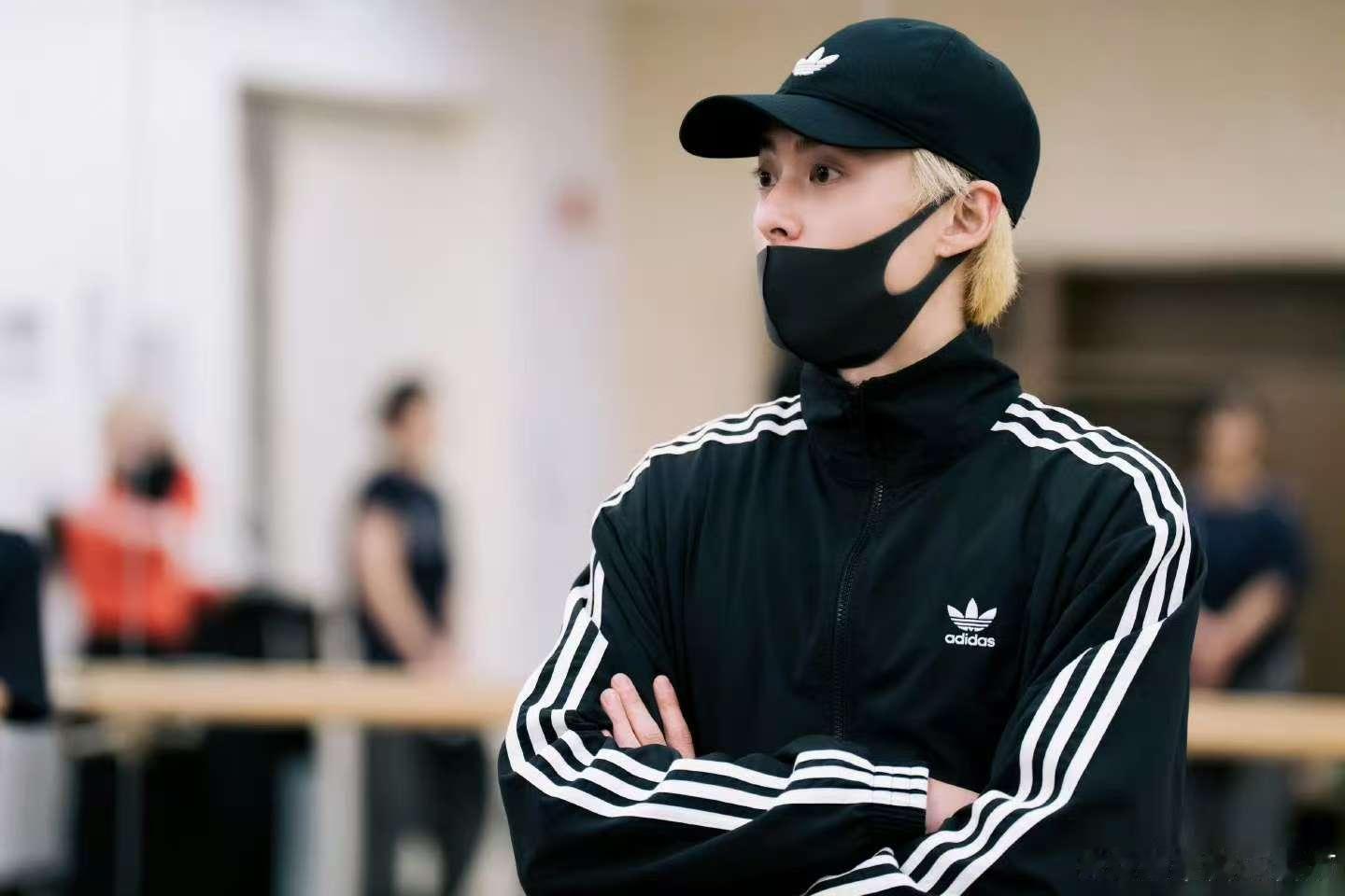 王鹤棣节奏掌控王鹤棣彩排瞬间王鹤棣节奏掌控，彩排瞬间，爱了 