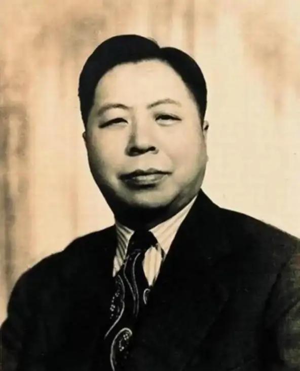 1952年10月，蒋介石在台湾草山官邸举办寿宴，特意邀约时任台湾省主席的吴国桢夫