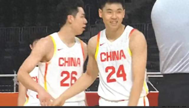 菲律宾85-89爆冷！中国男篮99分大捷，榜首稳了