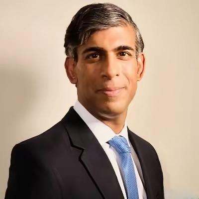 英国前首相苏纳克今天写道：“上周，泽连斯基总统在他的iPad上，向我展示了战场的