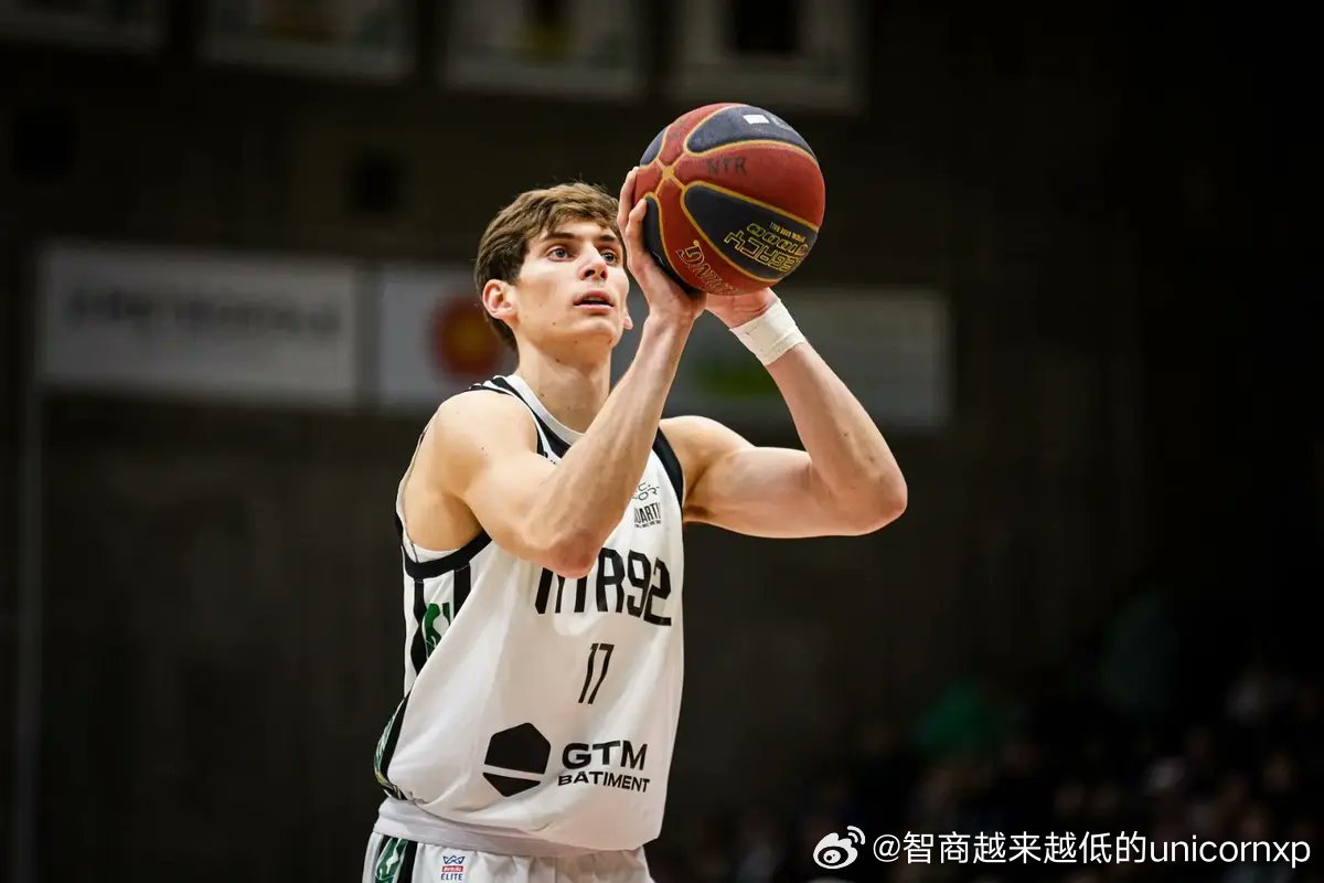 真没想到24岁的克罗地亚前锋Roko Prkacin(2002-208cm-F)