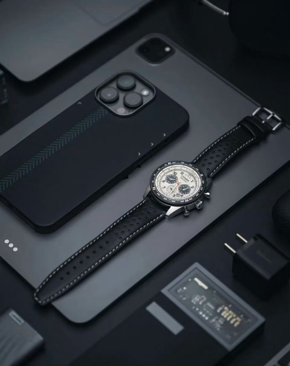 翻包记，数码EDC。高级灰出行装备。 ​​​