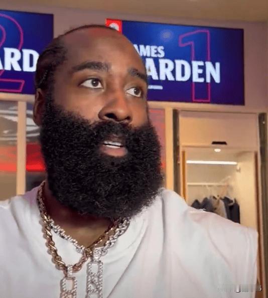 还有希望？哈登谈快船又输球：

“很显然，局面不是很乐观。”

“我们还有挽回的