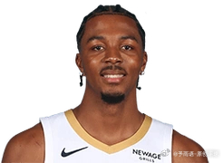 普总：小鹕，是不是明年没选秀权了？哥这26爵士首轮、76人首轮要不要考虑一下？肯