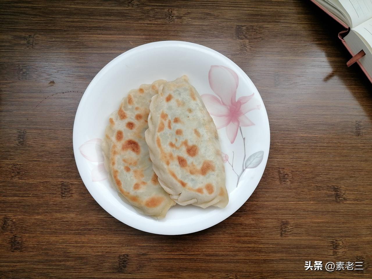 其实，我是个幸福的人。

在楼下跟小区里的人聊天，有个女邻居问我：“你不看孙女啊