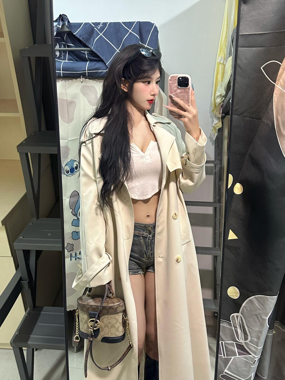 170/118初秋穿搭超爱这套‼️风衣给的氛围感～