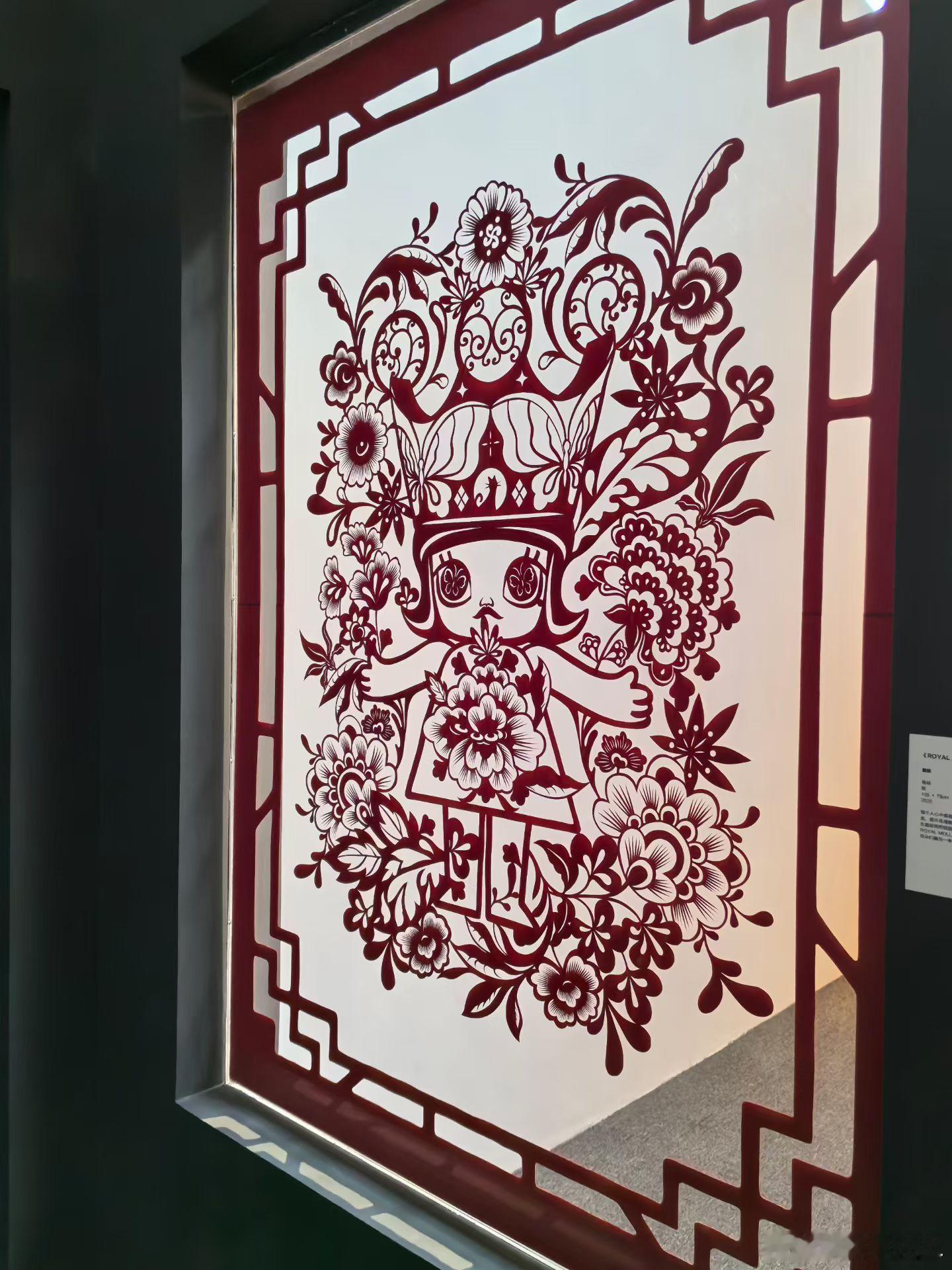 MOLLY二十周年特展｜北京站这个展又好看又好逛～非遗展区很有意思💖蜀绣、瓷板