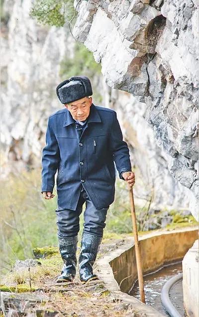 老书记去世了，卡里的余额惊动全村！

10月30日，在湖北五峰土家族自治县牛庄乡