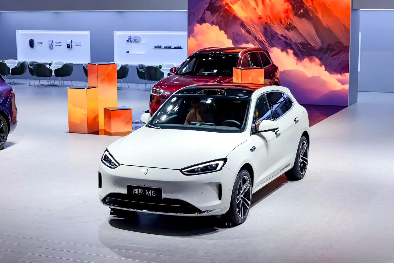 重庆智博会赛力斯的展馆够高大上的
这是赛力斯首次以展馆的方式亮相世界智能产业博览