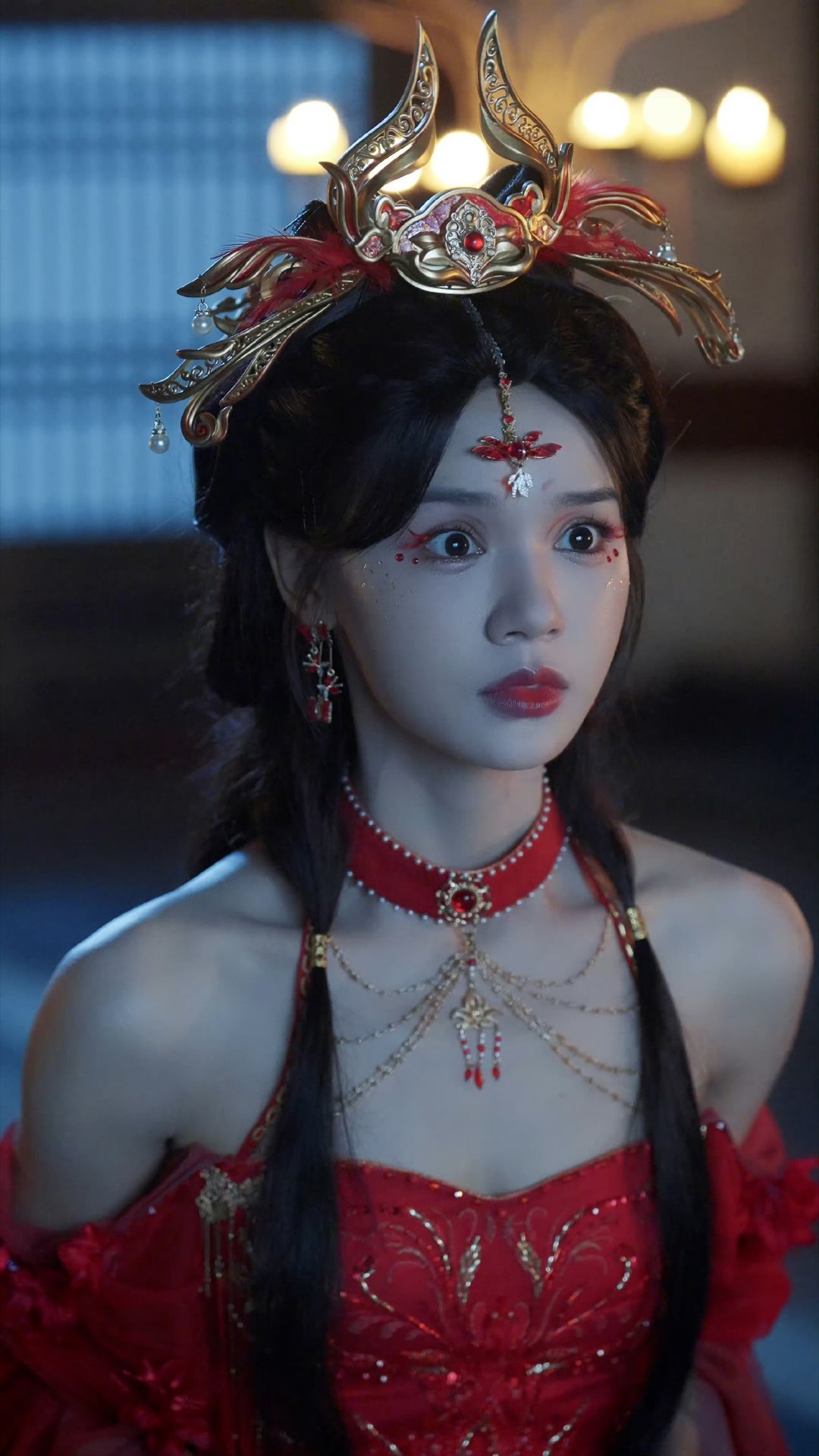 成何体统后宫升职记谁懂啊！穿书成昏君妖妃直接开启高能模式，权谋场装疯互坑，身份试
