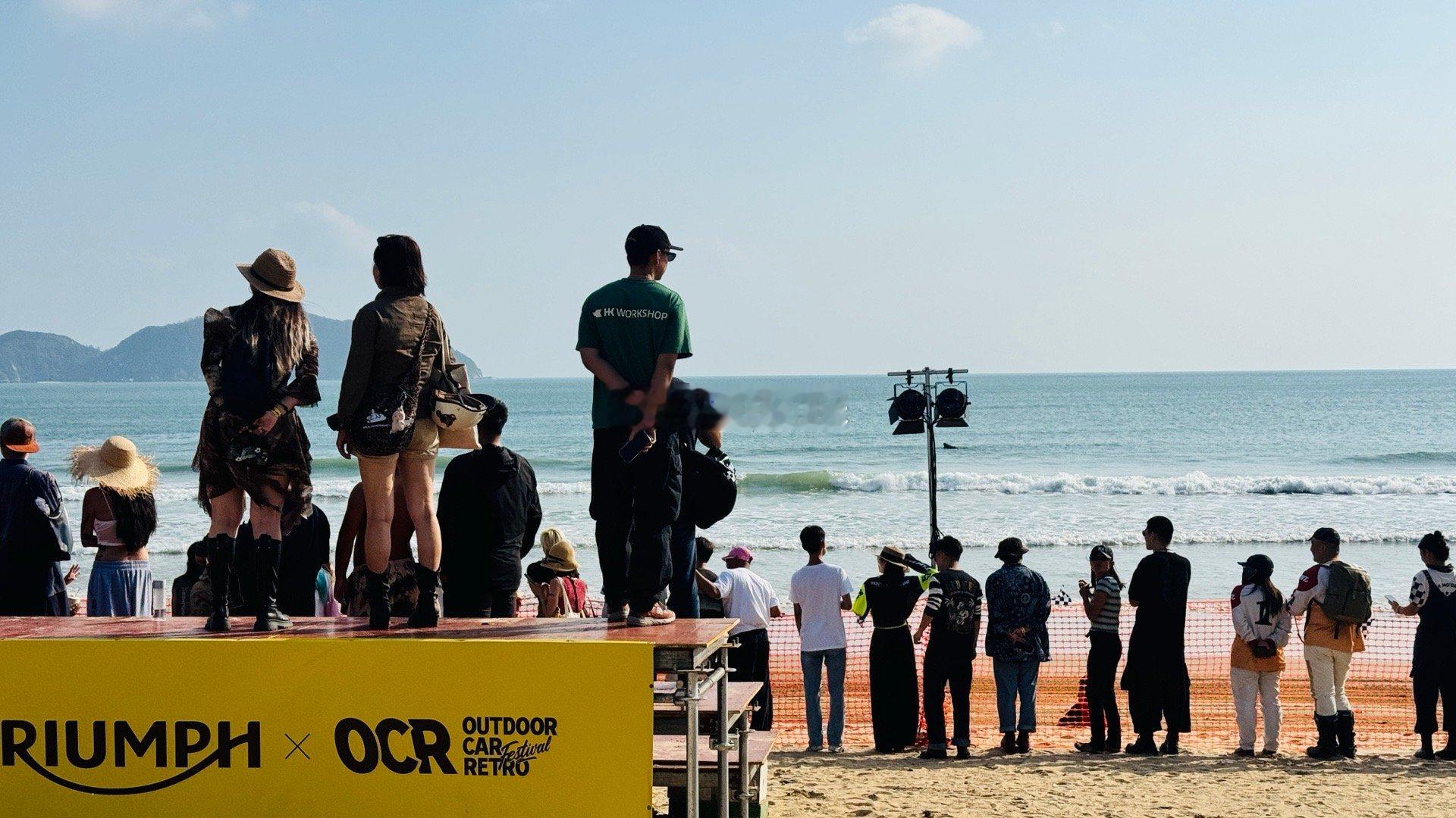 凯旋和OCR搞的中国第一次沙滩竞速赛，现场氛围太好了！摩托车也是一个社交工具 