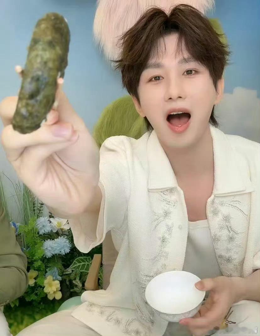 成毅已成立独资工作室以后要搞事业了，你就说羡慕不 