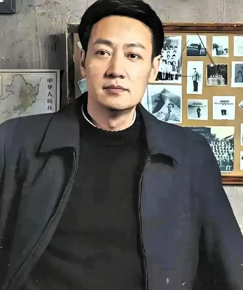 全网都在忙着给辛柏青“相亲”，非要把吴越塞过去，这阵仗看得人直摇头。

外人总以
