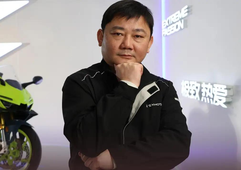 张雪为何能让全网为之沸腾？  
因为她把“不可能”三个字，活活打成了“我可以”！