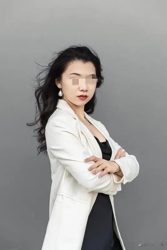 34岁女销售吴音莎应酬饮酒后猝死，公司却拒认劳动关系，这事儿太让人气愤了。吴音莎