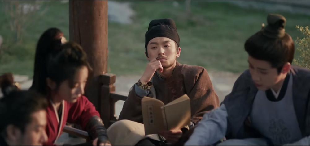 真是没想到，金爷是站赘婿大哥的。

金爷觉得赘婿讨厌，李门槛更讨厌。当李门槛上门