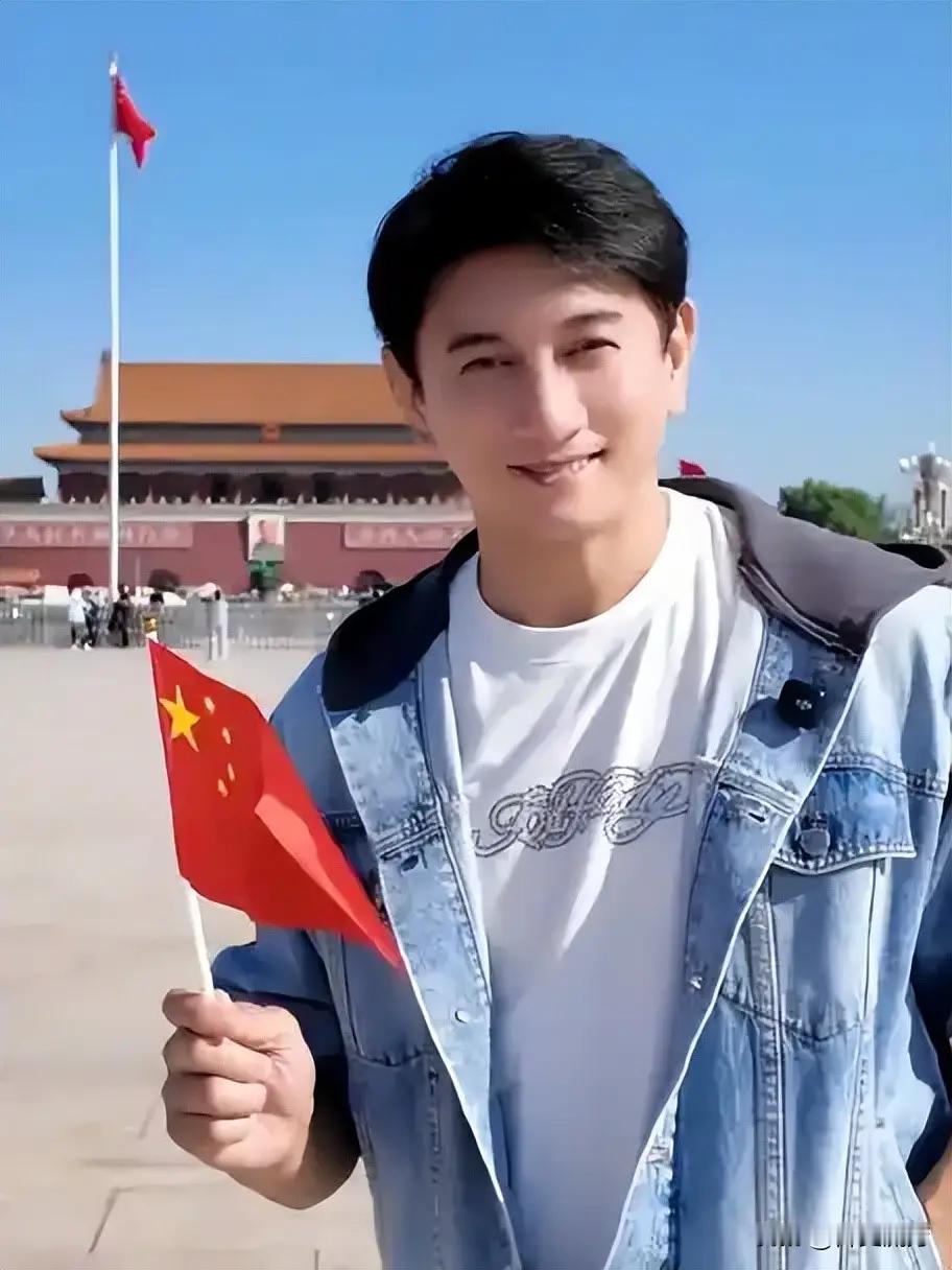 吴奇隆举国旗遭台湾取消活动 吴奇隆这件事做得还很低调，如果不是蔡康永跑到沈黑熊的