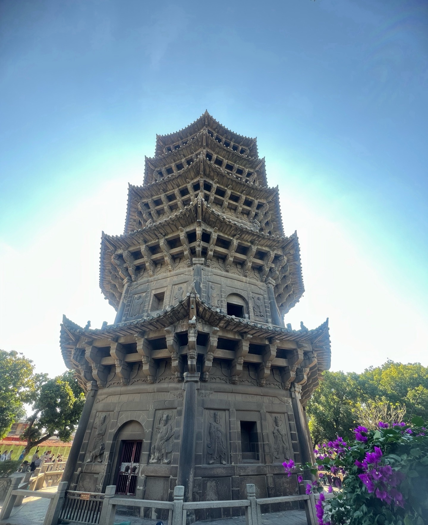 黄金涨的我半夜醒来好几趟，面目全非啊？谁在说我跟黄金八字不合？这次和了吧？快过年