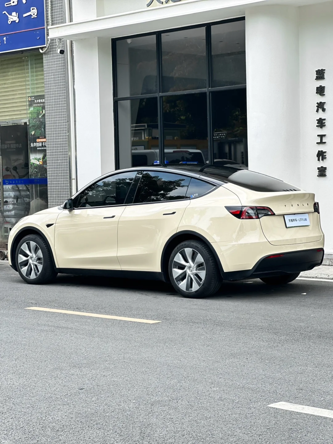 Model Y｜经典卡其米兰🧋