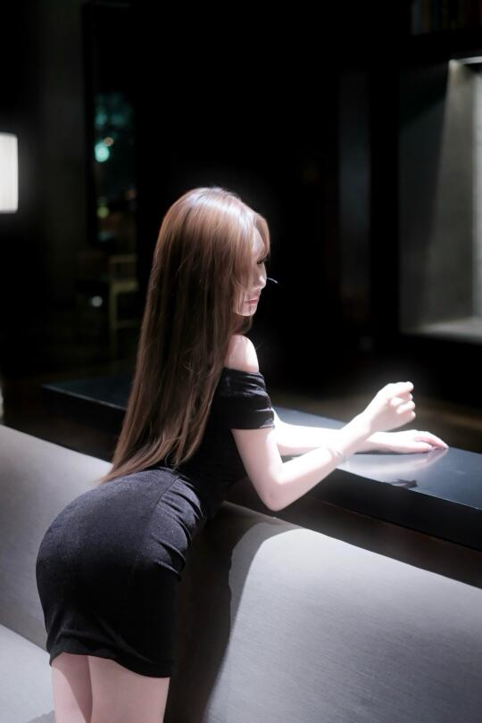 如果你对谁都一样的话 那我明天就忘了你