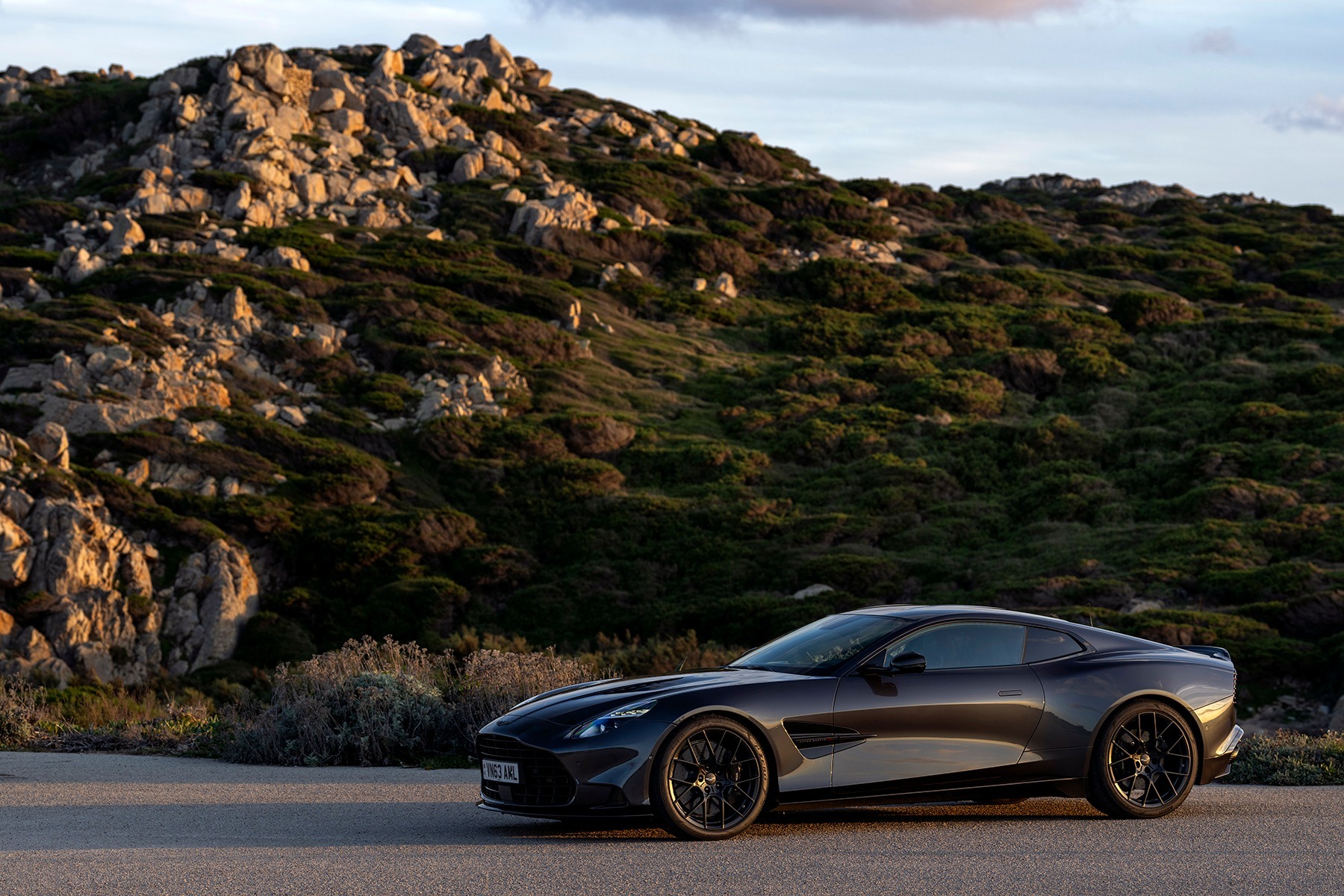 Aston Martin Vanquish#阿斯顿马丁##astonmartin