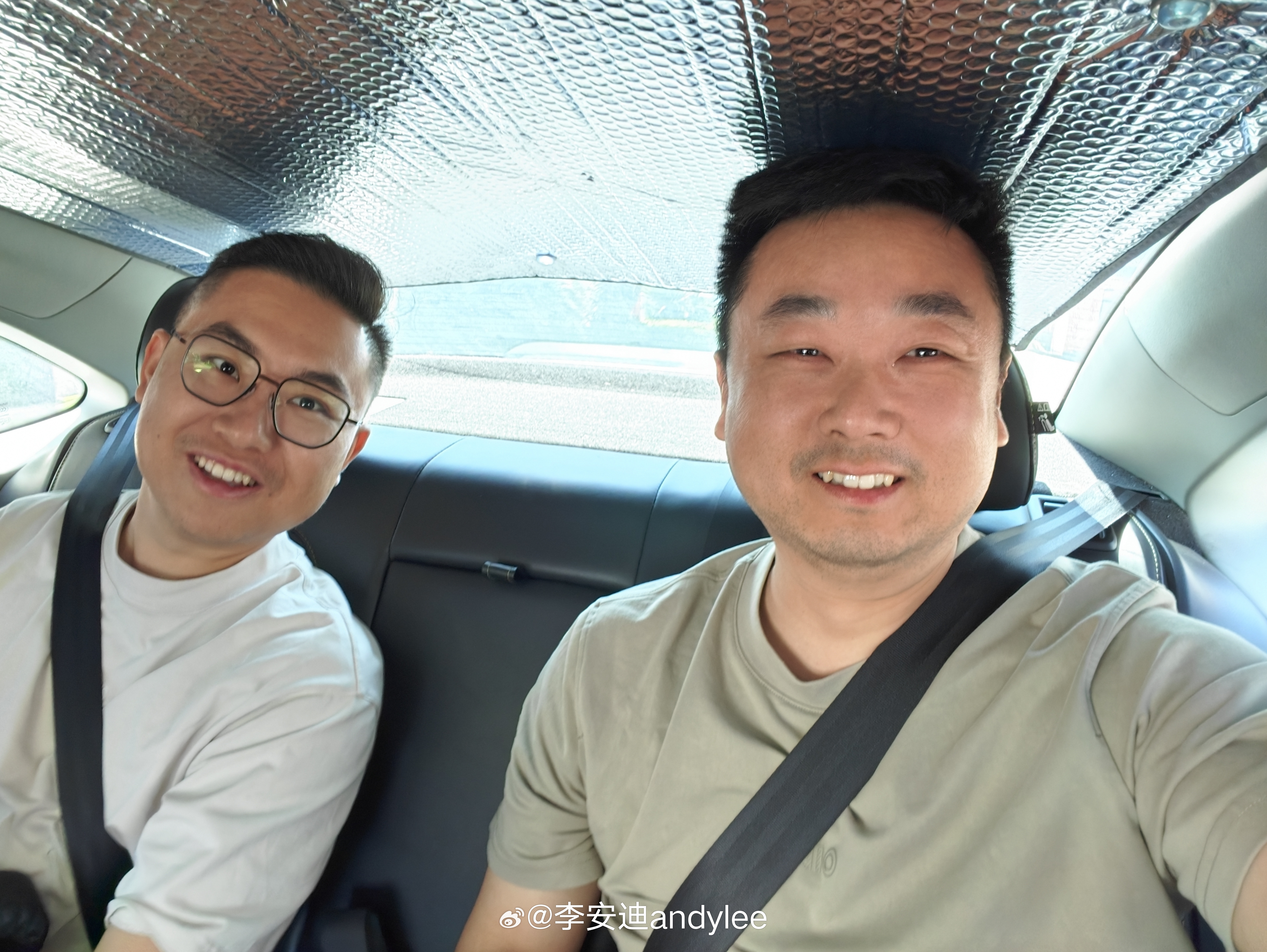 打个车，论后排的重要性[允悲][允悲][允悲]  ​​​