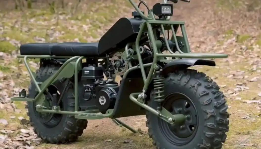 俄罗斯贝尔特2×2全地形摩托车

老毛子的设计狙犷、实用、新颖，就那轮子，越野通