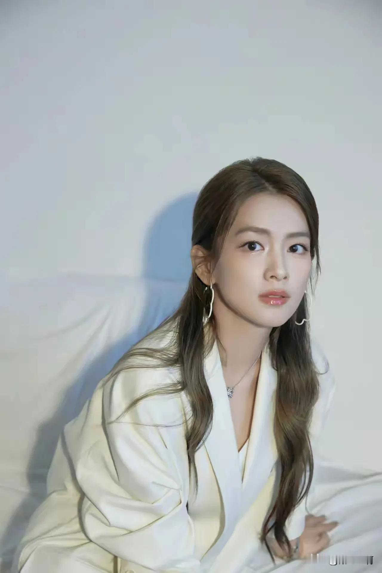 看面相，陈昊宇在生活中绝对不是好脾气[泪奔][泪奔][泪奔]#女星谁最美？＃#