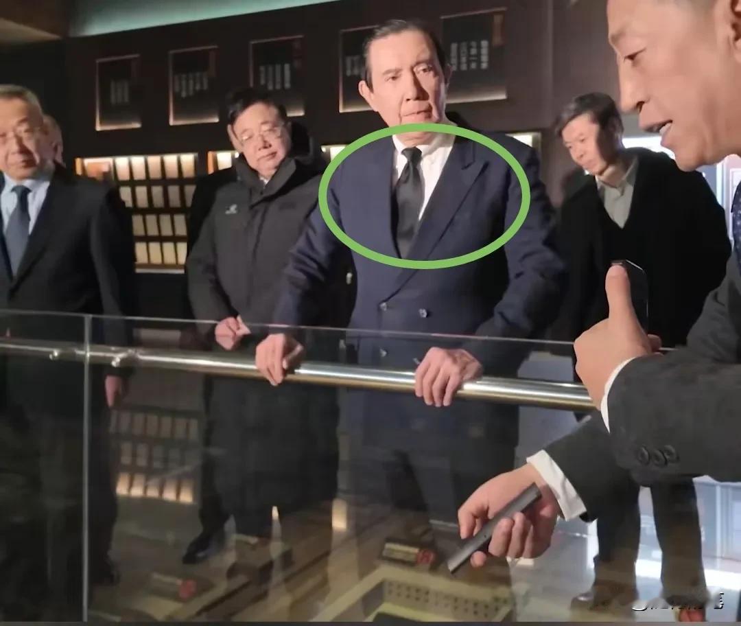 马英九参观侵华日军731部队罪证陈列馆的3个没想到。

1、没想到马英九还特地打