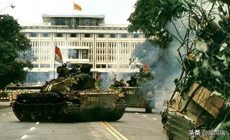 越南战争的最后时刻……

就在最后一批美国人通过“常风行动”（1975年4月30