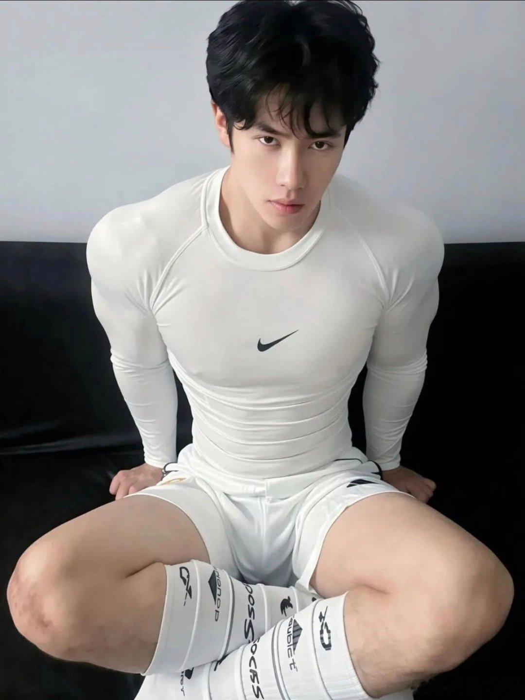 喜欢这样好看的体育生体育生 ​​​