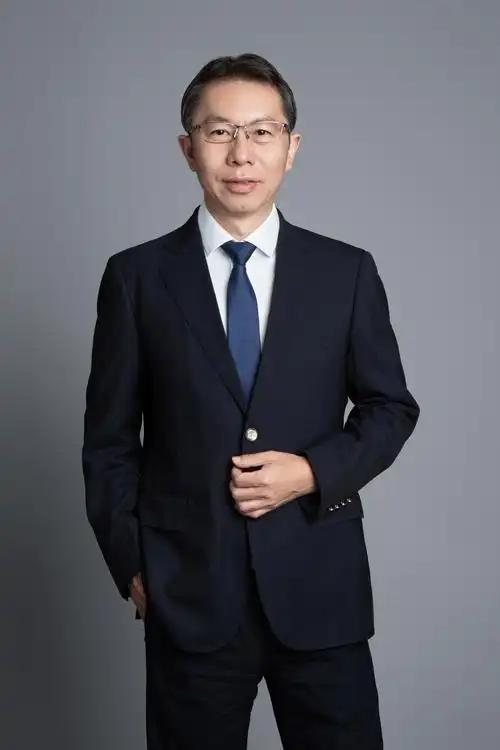 不仅收供应商千万咨询费，还跟大客户名义股东私下借钱！瑞华泰总经理的水比想象的深。