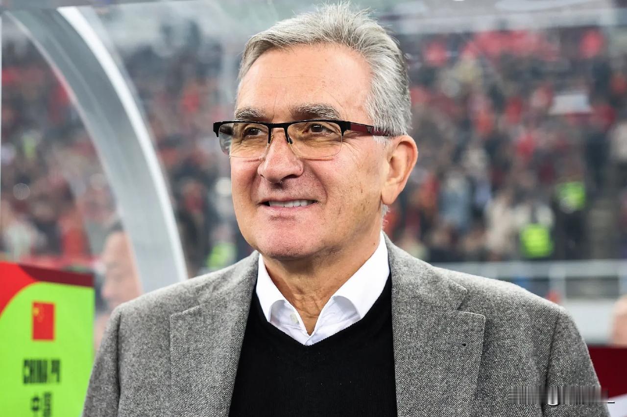 助力伊万科维奇，顺应民意，足协终于开始行动了。
  中国男足传来好消息，中国足协