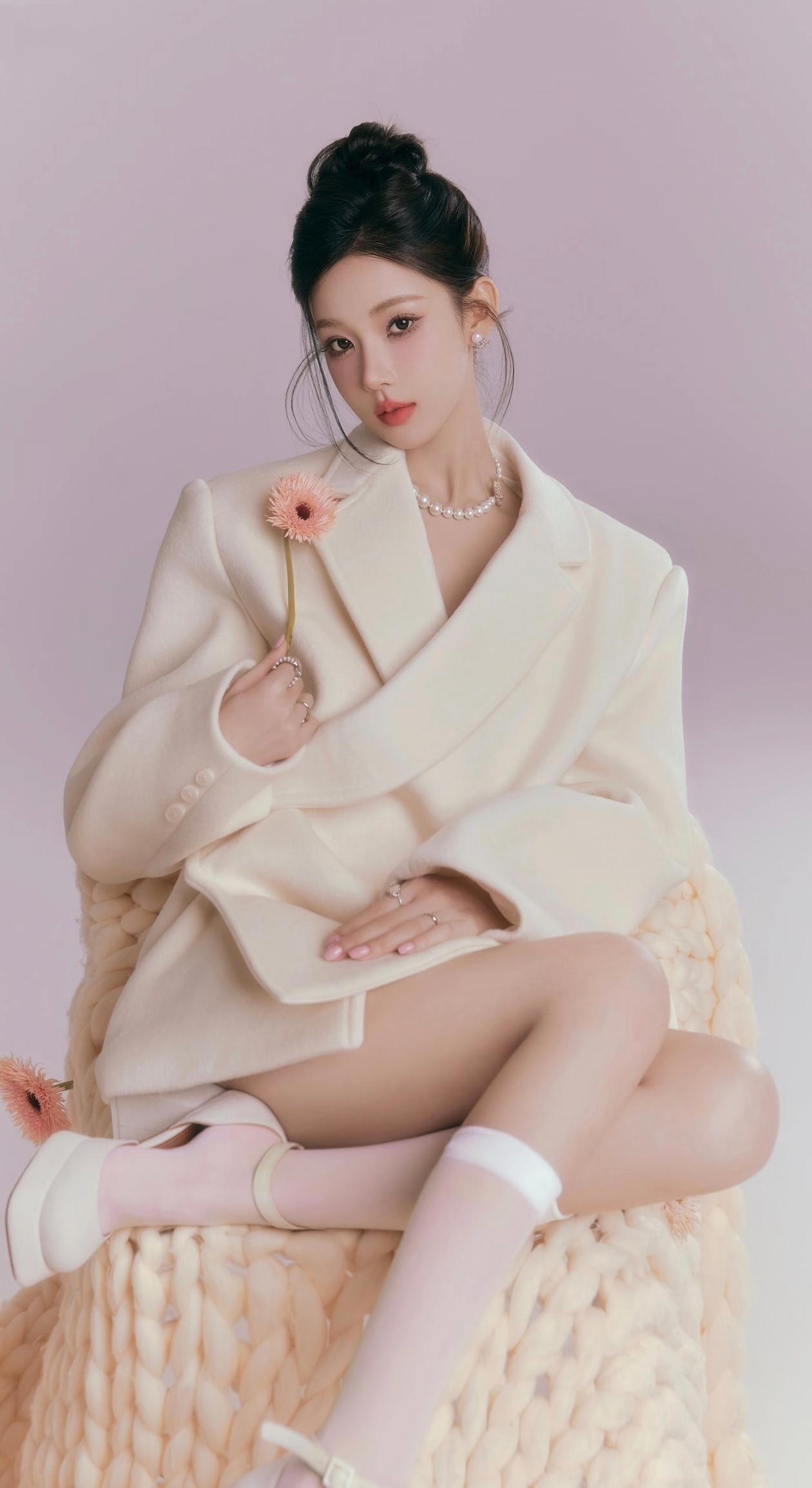 粉衣美人倚，花影入梦来🌸🌸🌸
如何穿得优雅有气质 气质时尚搭配 温婉大方的