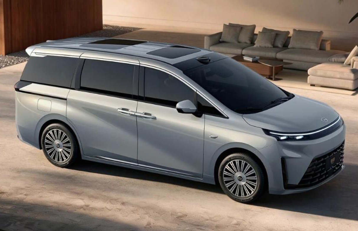 广汽传祺向往E8 PHEV官图发布 