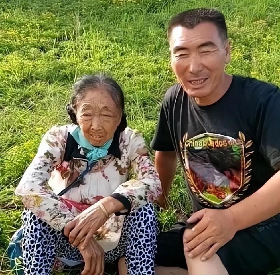 在网上看到马玉琴的生活，我们女人还有什么焦虑呢？八十多岁了还活得那么开心，有老伴