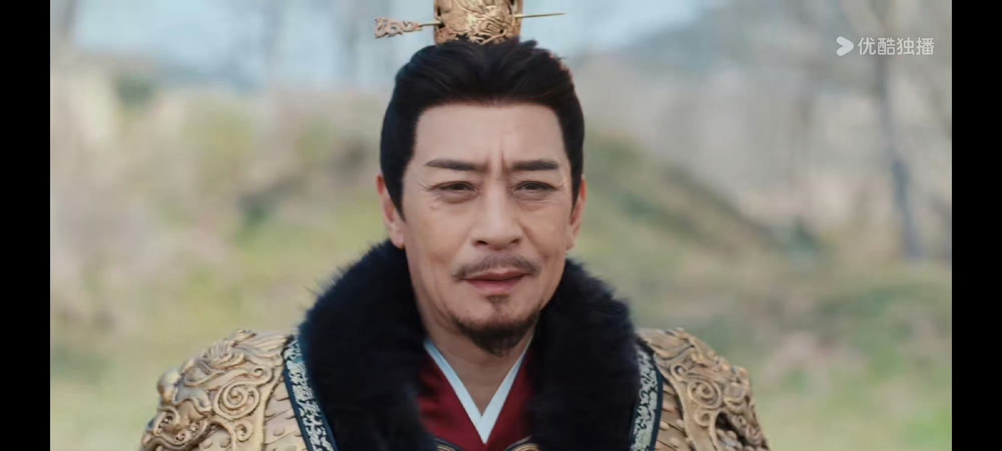 两个对视的特写镜头一出来我就知道有感情线 ​​​