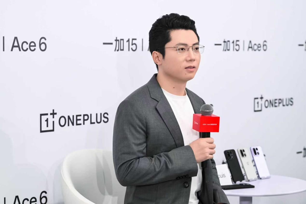 一加李杰：165Hz开启游戏新纪元，性能Ultra战略推动持续增长