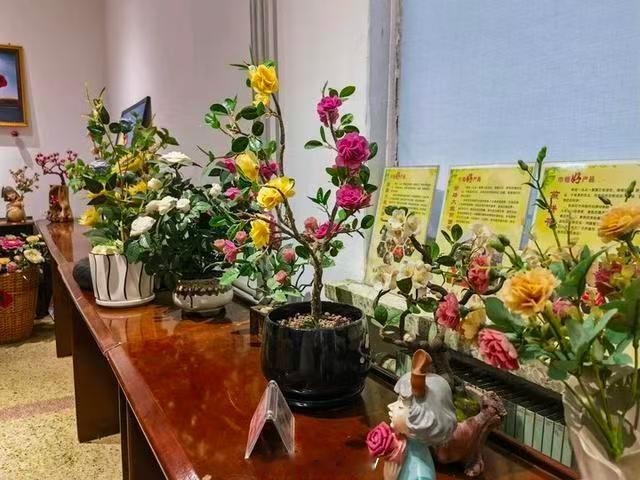山东走在前挑大梁 煎饼生花绽京城，沂蒙匠心润古今当朴实的沂蒙煎饼化身栩栩如生的鲜
