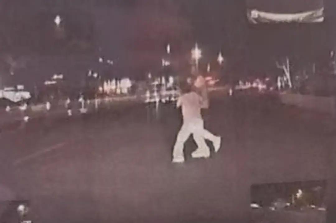 彻底绷不住了，难平愤！
2026年1月26日江西景德镇，一家三口被撞身亡案抗诉被