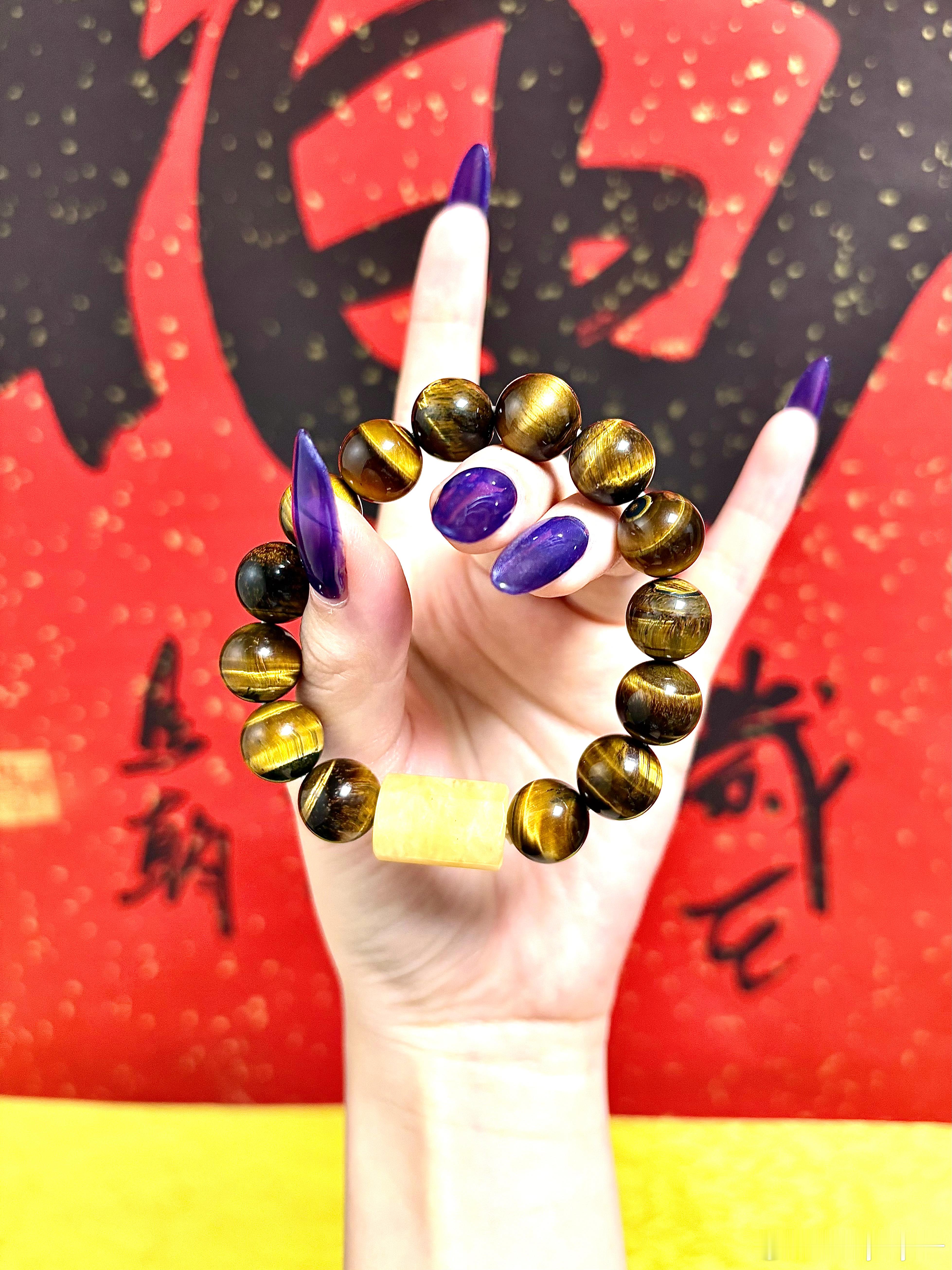款式多多价格便宜，招财转运，真水晶，不包邮300包邮购买者可获得抽奖机会，（写真
