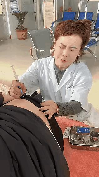 本来以为医生是一个非常好的职业，没成想给患者打个针，还能碰到这么大的风波。真是三
