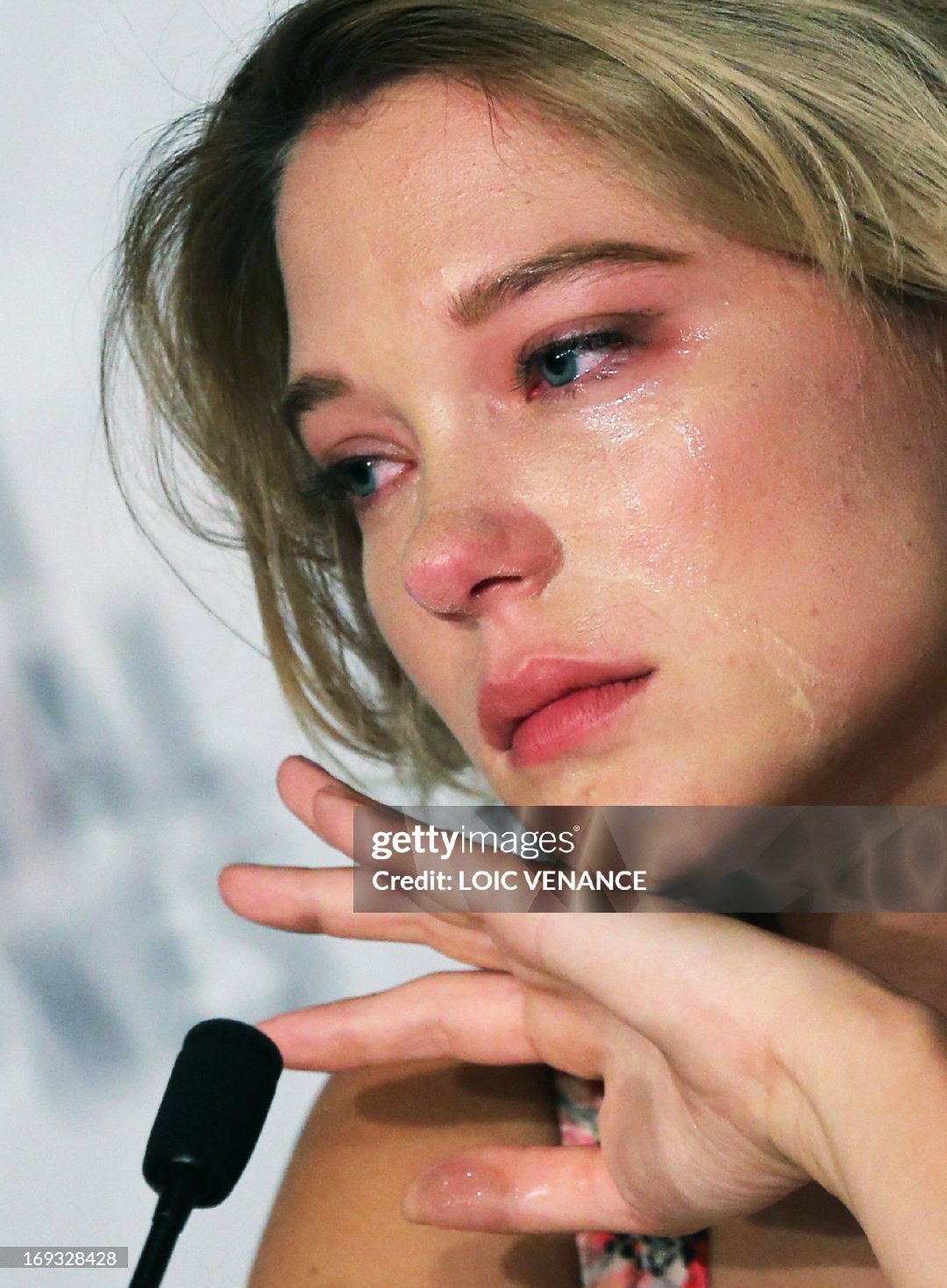 Lea Seydoux 2013年戛纳电影节流泪名场面 ​​​