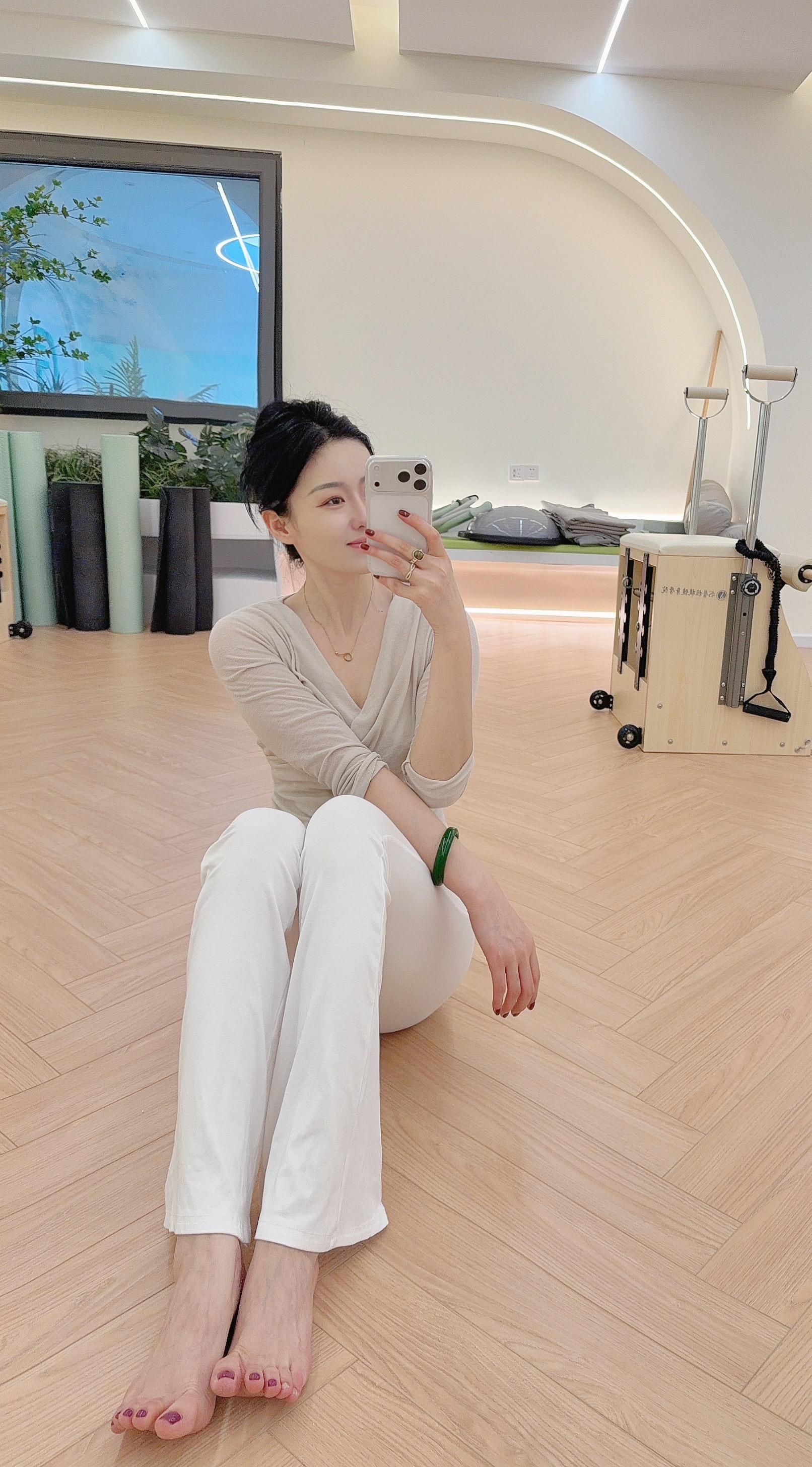 从晨练开始。紧致腿部线条 提升肌肉力量 塑造核心 局部塑型精雕以及改善...