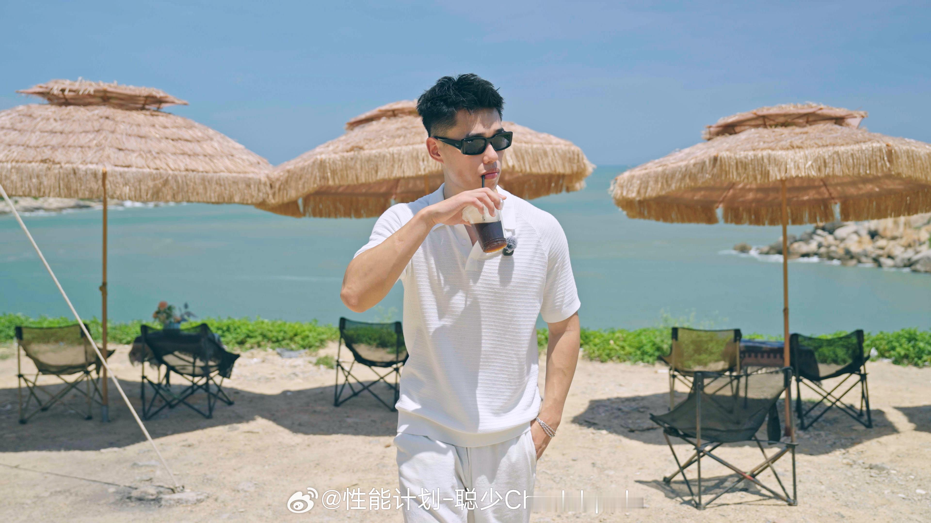 换张微博头像出门在外人设都是自己给的 