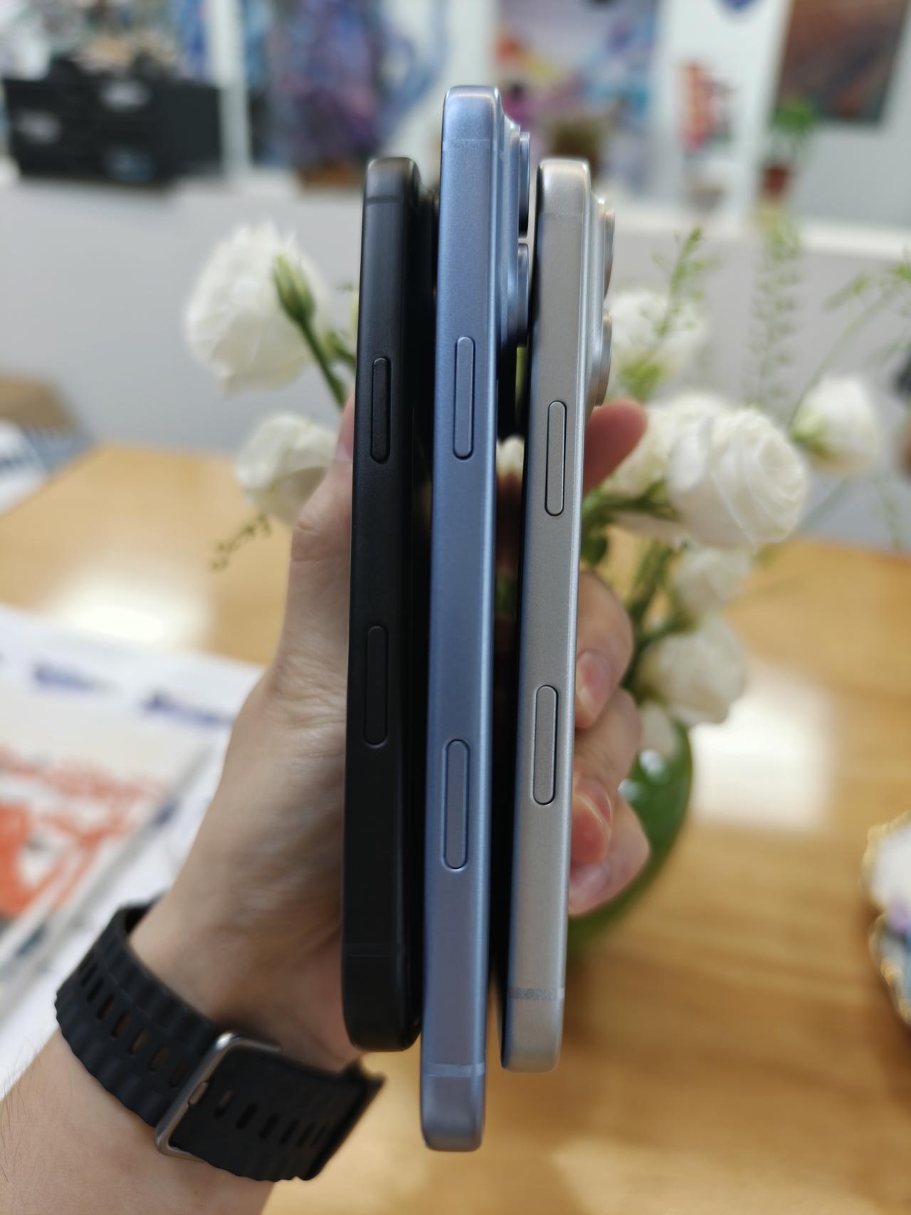 天蓝色会成为新爆款？18Pro你选哪个配色？
抢先看看iPhone18Pro机模